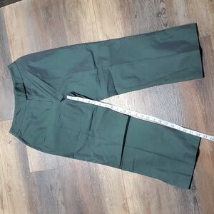 Rene Lezard irredisent green crop silk blend pants